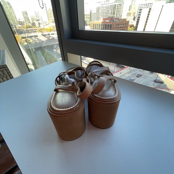 Naturalizer Court Y2K 90's Retro Platform Chunky Heel Strapry Sandal Size 10 - Picture 3 of 5